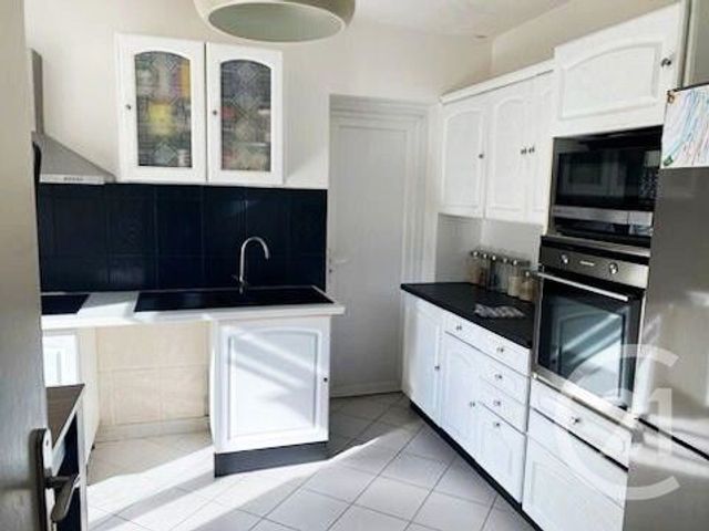 maison à louer - 4 pièces - 101.12 m2 - PEROLS - 34 - LANGUEDOC-ROUSSILLON - Century 21 Eurogestrim