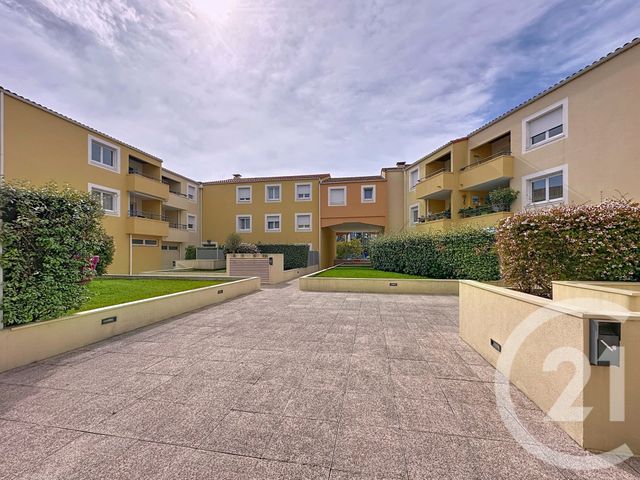 Appartement F3 à vendre - 3 pièces - 74.18 m2 - PEROLS - 34 - LANGUEDOC-ROUSSILLON - Century 21 Eurogestrim