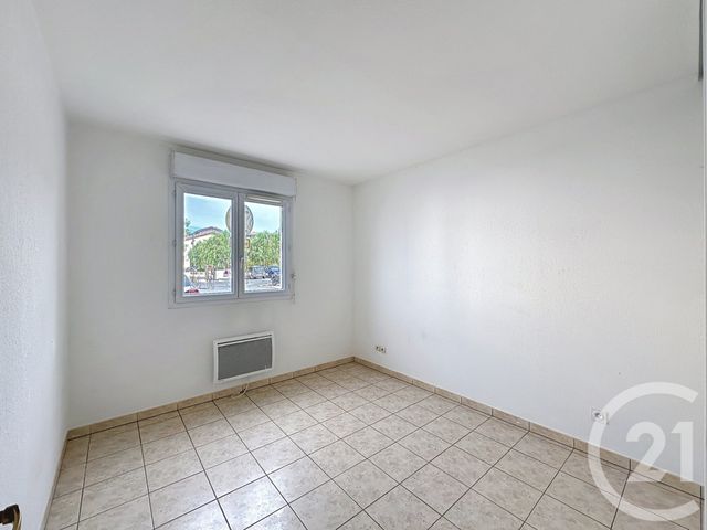 Appartement F3 à vendre - 3 pièces - 74.18 m2 - PEROLS - 34 - LANGUEDOC-ROUSSILLON - Century 21 Eurogestrim