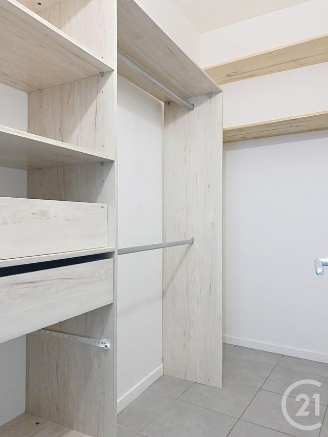 Afficher la photo en grand Appartement F2 à vendre - 2 pièces - 49.0 m2 - PEROLS - 34 - LANGUEDOC-ROUSSILLON - Century 21 Eurogestrim