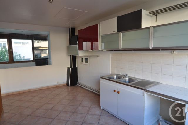 Appartement F4 à louer - 4 pièces - 101.61 m2 - MONTPELLIER - 34 - LANGUEDOC-ROUSSILLON - Century 21 Eurogestrim