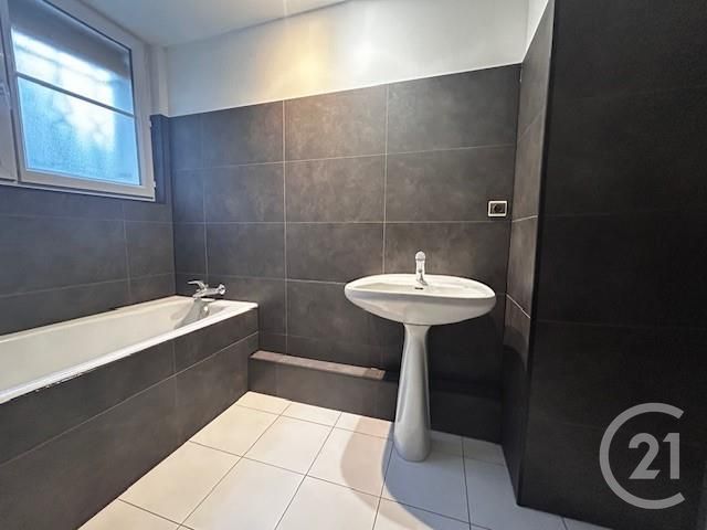 Appartement F3 à louer - 3 pièces - 63.52 m2 - MONTPELLIER - 34 - LANGUEDOC-ROUSSILLON - Century 21 Eurogestrim