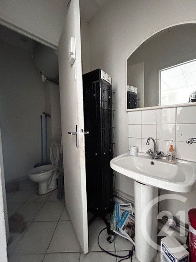 Appartement Local à louer - 2 pièces - 60.0 m2 - MONTPELLIER - 34 - LANGUEDOC-ROUSSILLON - Century 21 Eurogestrim