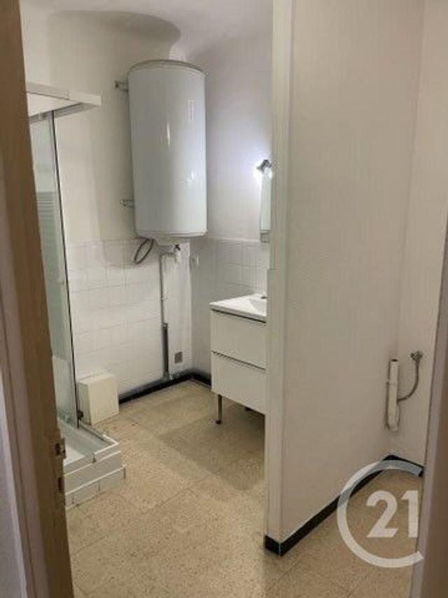 Appartement à louer - 3 pièces - 61.6 m2 - PEROLS - 34 - LANGUEDOC-ROUSSILLON - Century 21 Eurogestrim