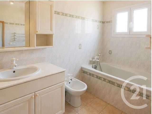 maison à louer - 4 pièces - 87.85 m2 - PALAVAS LES FLOTS - 34 - LANGUEDOC-ROUSSILLON - Century 21 Eurogestrim