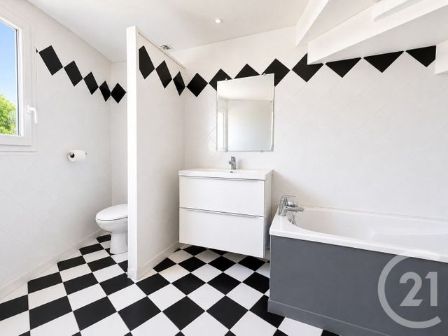 Appartement Duplex à louer - 2 pièces - 46.84 m2 - MONTPELLIER - 34 - LANGUEDOC-ROUSSILLON - Century 21 Eurogestrim