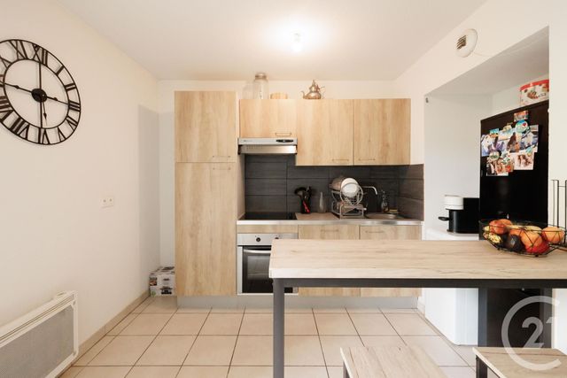 Appartement F3 à louer - 3 pièces - 68.83 m2 - ST JEAN DE VEDAS - 34 - LANGUEDOC-ROUSSILLON - Century 21 Eurogestrim