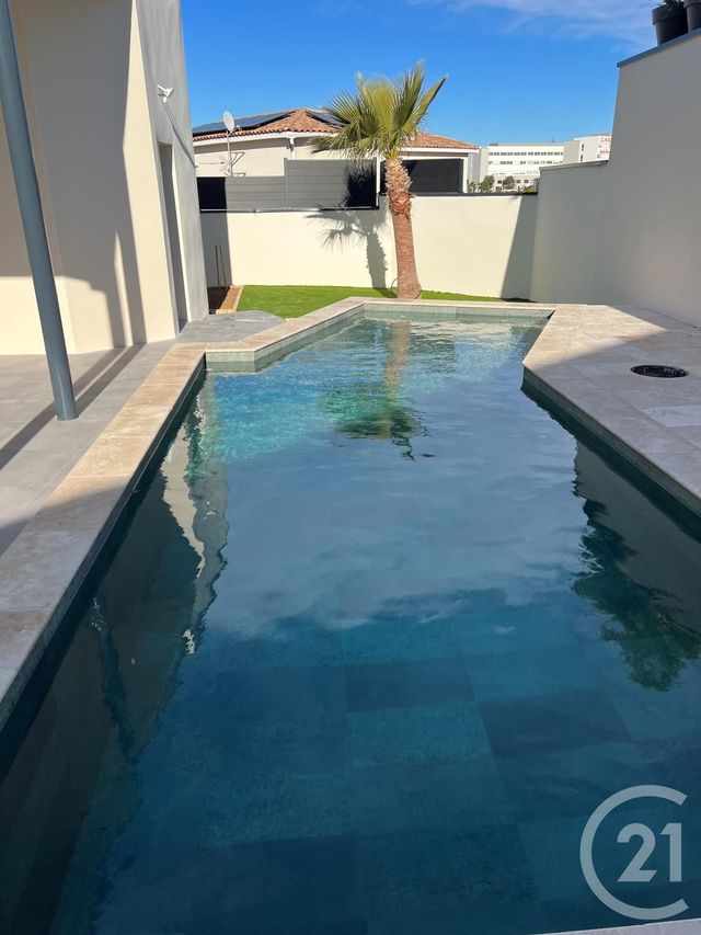 maison à louer - 5 pièces - 136.0 m2 - ST JEAN DE VEDAS - 34 - LANGUEDOC-ROUSSILLON - Century 21 Eurogestrim