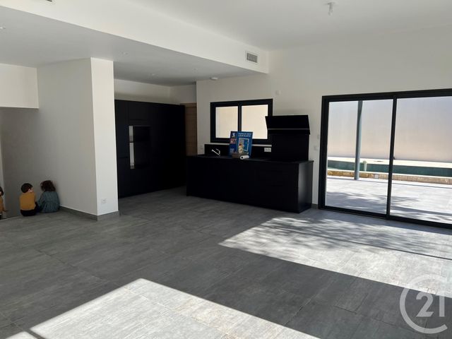 maison à louer - 5 pièces - 136.0 m2 - ST JEAN DE VEDAS - 34 - LANGUEDOC-ROUSSILLON - Century 21 Eurogestrim