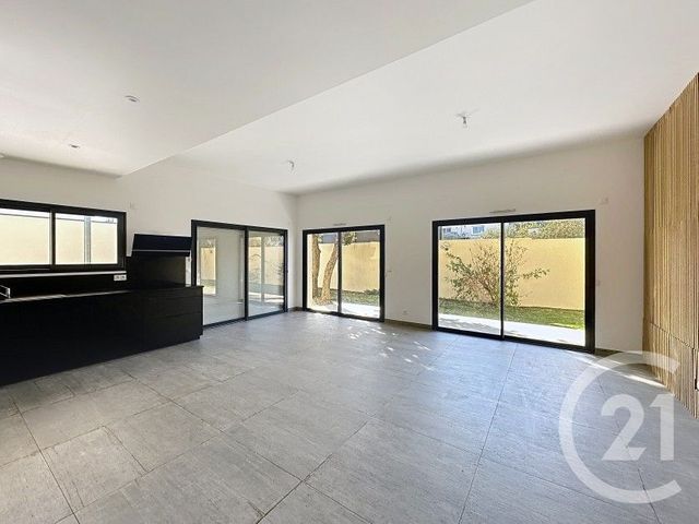 maison à louer - 5 pièces - 136.0 m2 - ST JEAN DE VEDAS - 34 - LANGUEDOC-ROUSSILLON - Century 21 Eurogestrim